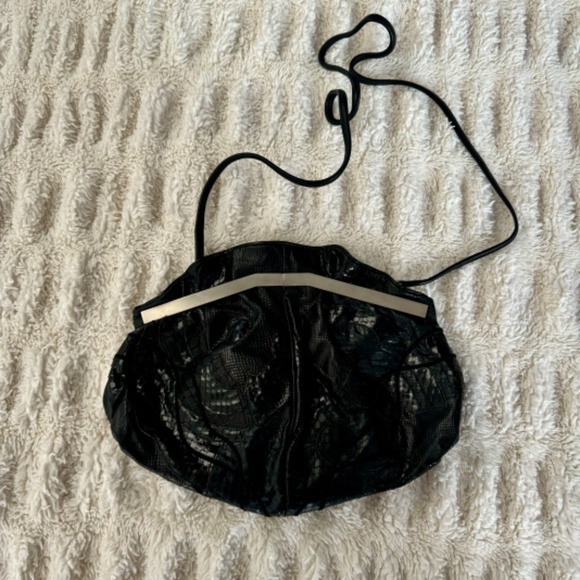 Carlo Fiori Italy Leather Snakeskin Clutch Removeable Strap Kisslock Handbag 🖤 - Picture 3 of 7